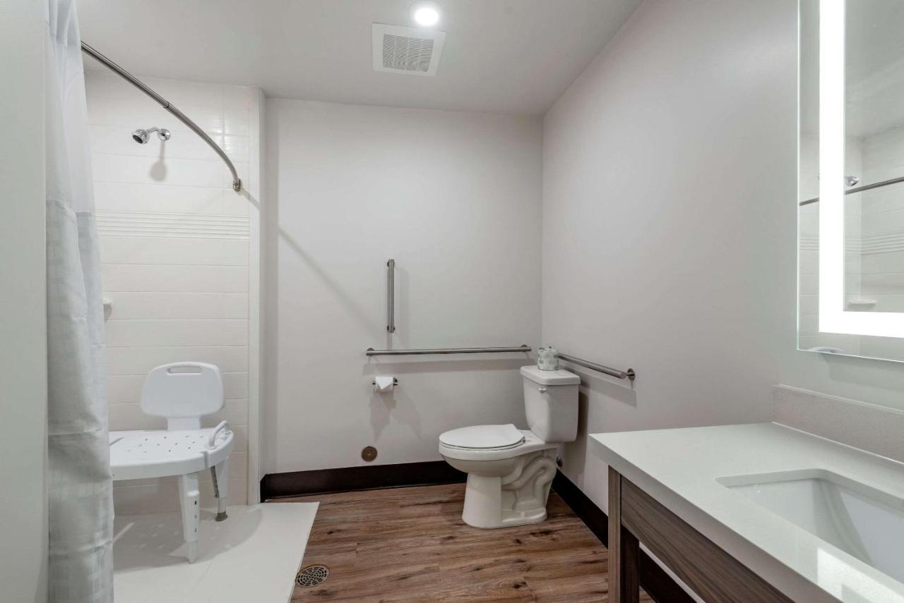 Mainstay East - Medical Center Area Hotel