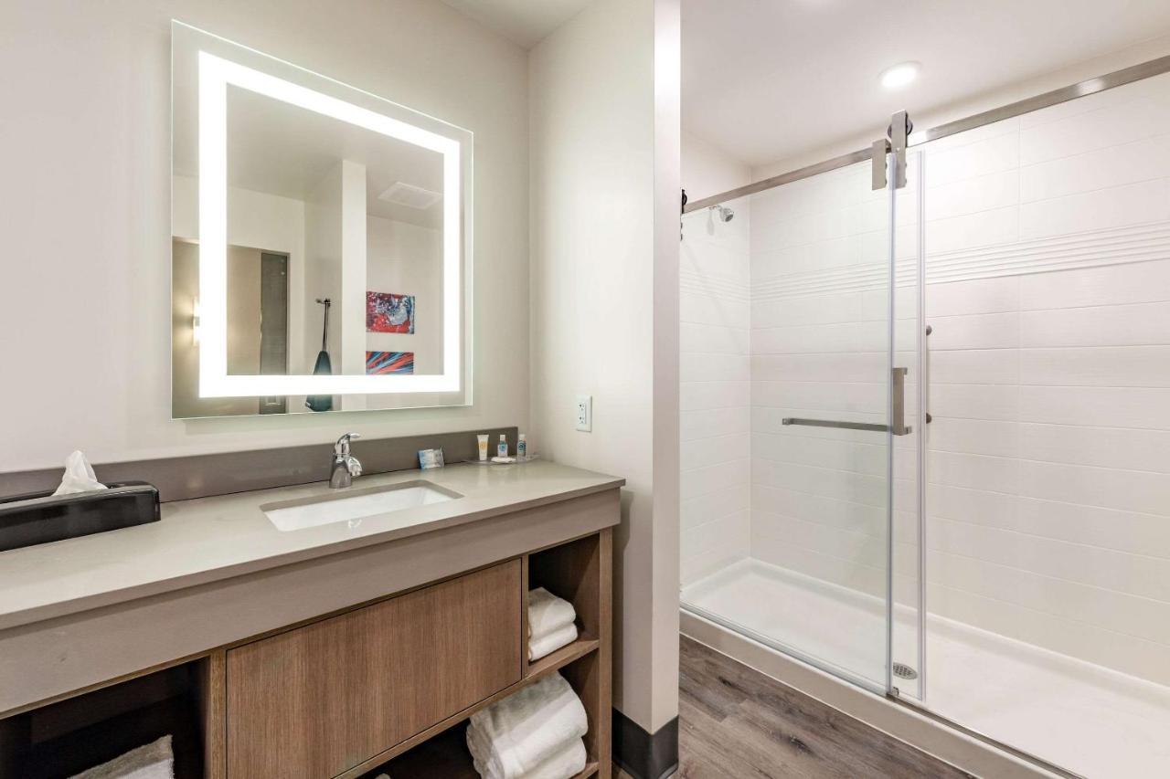Mainstay East - Medical Center Area Hotel